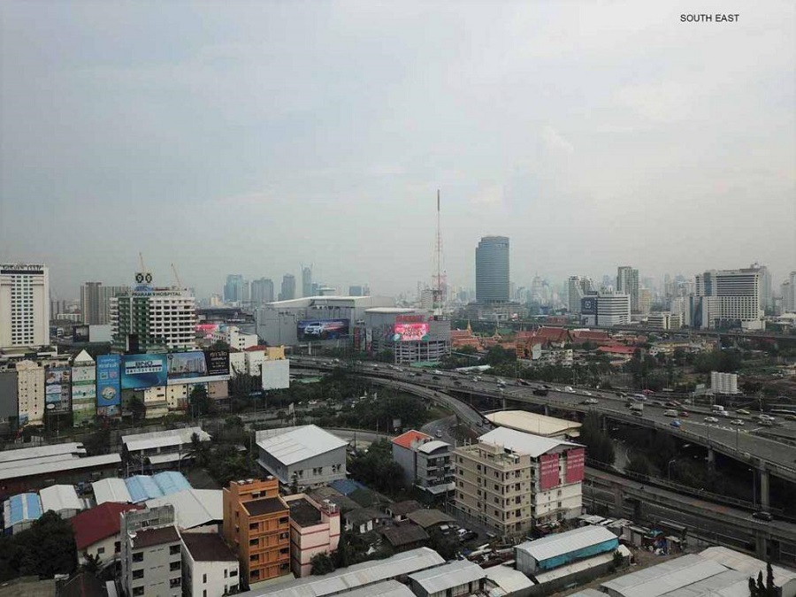 Ideo Rama 9 Asoke South East facing view